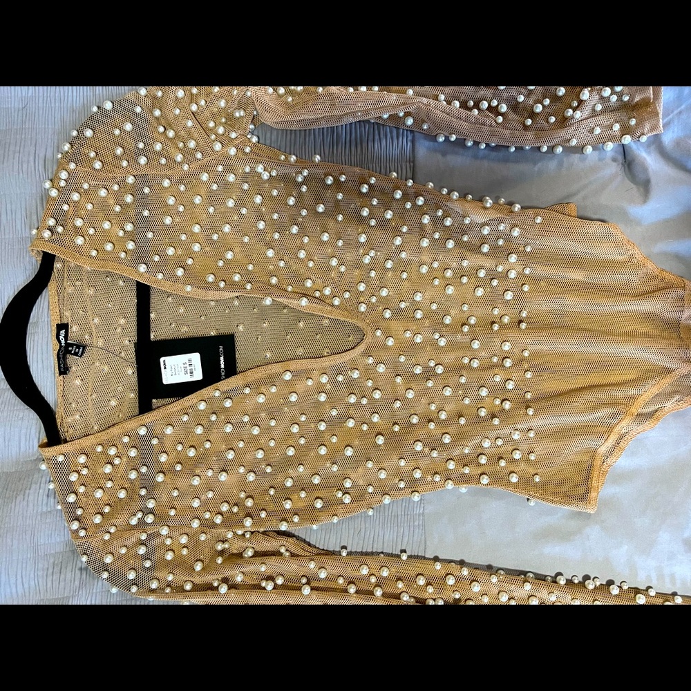 Pearl detailed bodysuit Fashionnova size small